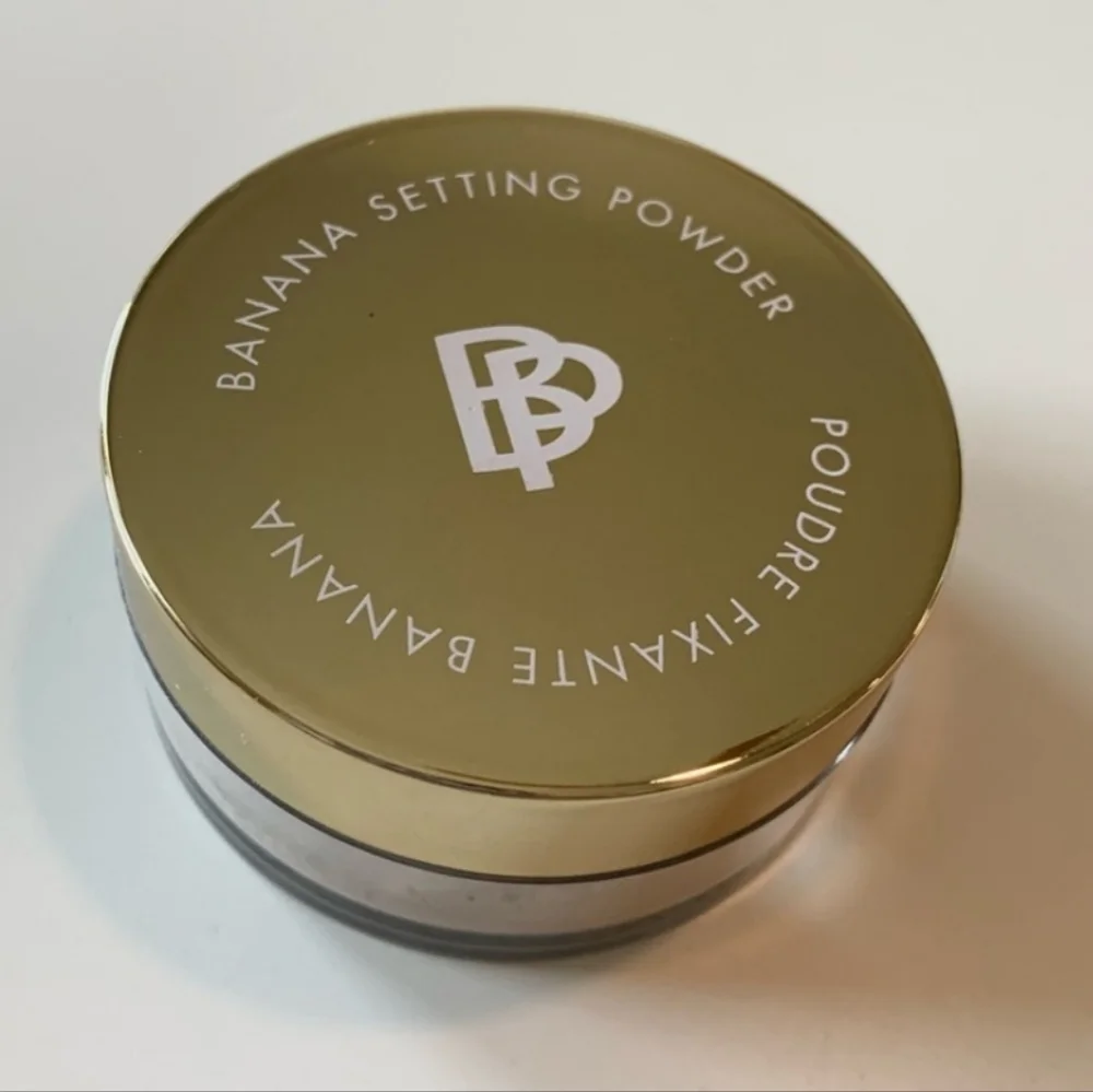 NEW Bellapierre Cosmetics Banana Setting Powder- Original light